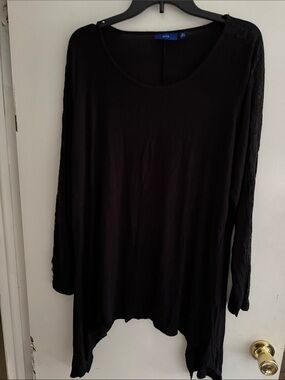 Apt. 9 Black Long Sleeve Scoop Neck Tunic